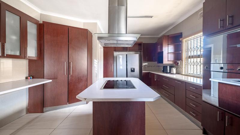 3 Bedroom Property for Sale in Churchill Estate Western Cape